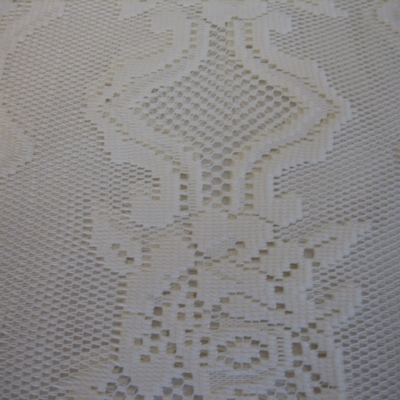 Natco Home Fashions Ivory Lace Table Runner 13x45 - Picture 3 of 5
